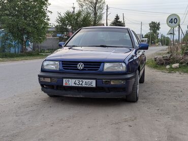 авто битый купить: Volkswagen Vento: 1994 г., 1.8 л, Механика, Бензин, Седан