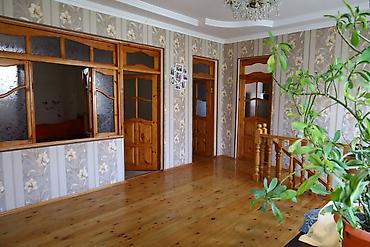 Həyət evləri və villaların satışı: 6 otaqlı, 300 kv. m, Orta təmir — 28