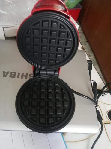 Ostali kuhinjski aparati: Mini aparat za galete. 350w
CENA 1850 din na lalafo.rs — 5 Ostali kuhinjski aparati: Mini aparat za galete. 350w
CENA 1850 din — 5