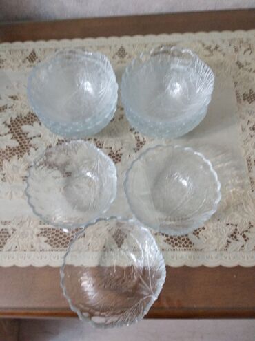 посуда для торта: 13 стеклянных мисочек. Турция диаметром 12 см
