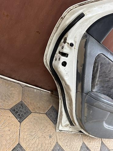 Двери и комплектующие: Дверь Задняя левая Toyota, Б/у, Оригинал at lalafo.kg — 12 Двери и комплектующие: Дверь Задняя левая Toyota, Б/у, Оригинал — 12