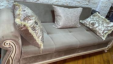 Divan 250azn. açilmir. baza yoxdu.olçu 2.20sm. Unvan Ziya Bunyadov pr