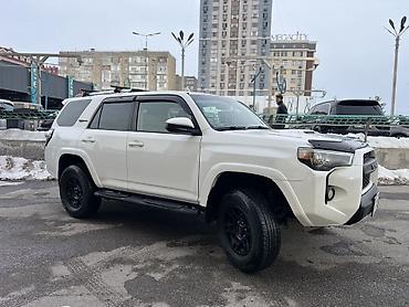 Toyota: Toyota 4Runner: 2018 г., 4 л, Автомат, Бензин, Внедорожник — 3