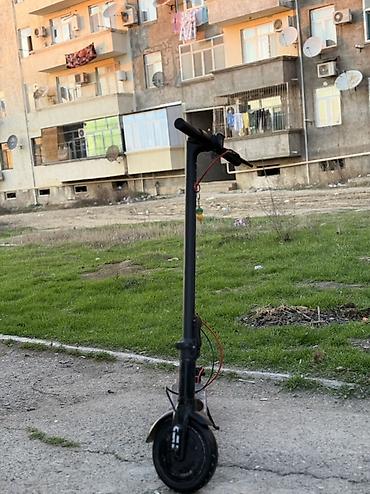 Elektrikli samokatlar: Elektrik skuter – qara rəng - Şəhər içi rahat hərəkət üçün yığcam — 5