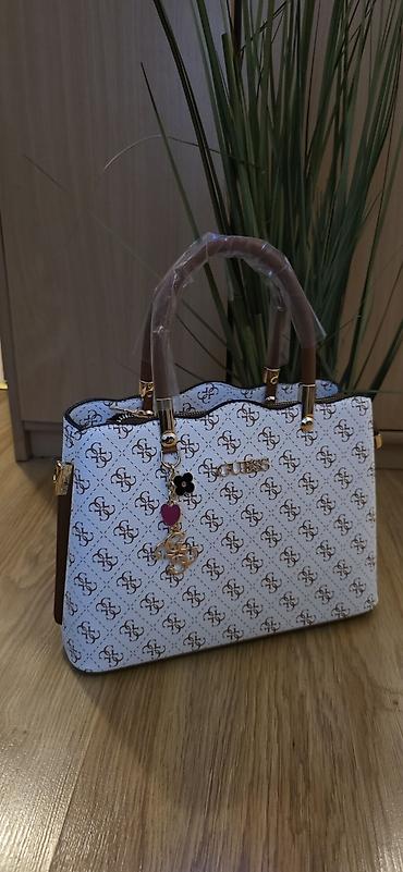 Modni rančevi: GUESS LOUISS VUITTON MICHAEL KORS. Elegantne damske torbe – crna — 15