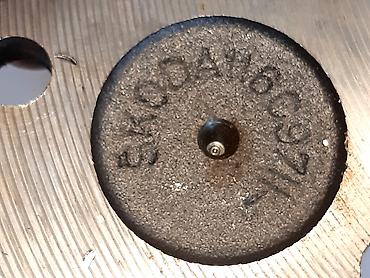 Auto delovi: Rukavac, glavcina, osovina tocka Skoda Skoda 116C97 Visina 110mm — 13