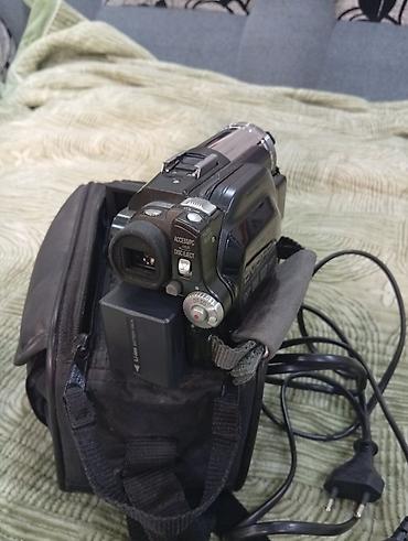 Видеокамеры: Видеокамера Hitachi Hybrid Camcorder DVD/HDD Особенности: - Гибридная — 3