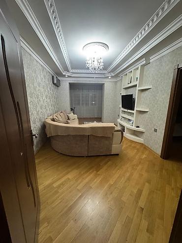 Bakı, Bakıxanov qəs., 4 otaqlı, Köhnə tikili, 90 kv. m lalafo.az -da Bakı, Bakıxanov qəs., 4 otaqlı, Köhnə tikili, 90 kv. m