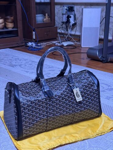 сумка мектепке: Продаю дорожную сумку goyard в комплекте ремень пыльник goyard