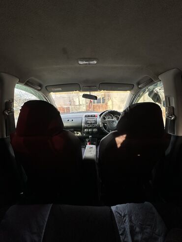 Honda: Honda Fit: 2002 г., 1.5 л, Вариатор, Бензин, Хэтчбэк — 5