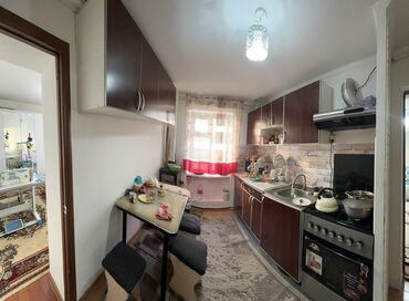 Продажа квартир: 2 комнаты, 57 м², 3 этаж, Косметический ремонт — 4