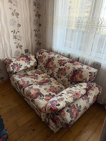 divan satisi: Güllü naxışlı yumşaq divan Səliqəli vəziyyətdə 2 nəfərlik yumşaq — 1