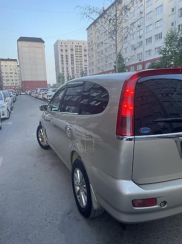 dodge chelenger: Honda Stream: 2003 г., 1.7 л, Автомат, Бензин, Минивэн — 6
