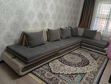 Мебель: Угловой модульный диван с системой хранения и подушками. - — 2