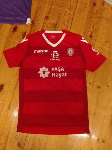 qapıcı forması: ORJİNAL Sumqayıt fk Formasi satilir.Futbolcular ozleri verib her