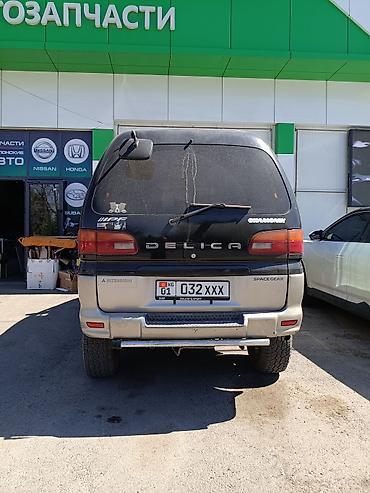 сиденье делика: Mitsubishi Space Gear: 1997 г., Минивэн — 4
