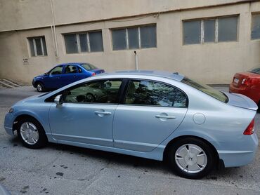 xacmaz heyet evleri: Honda Civic: 1.3 l | 2008 il Sedan