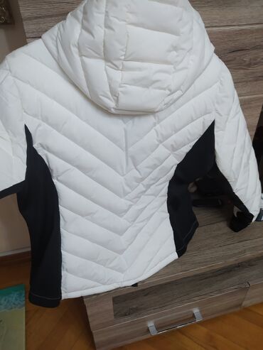 Пуховики и зимние куртки: Шикарная куртка, осень -зима,сидит отлично,худит,теплая — 5