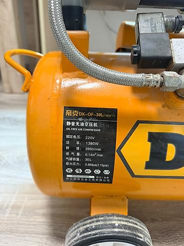 kompressor 100l: DERA yağsız hava kompressoru – DK-OF-30L cemi 1ay işlənilib. tam ideal — 3