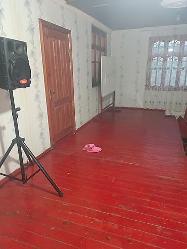 Həyət evləri və villaların satışı: 8 otaq, 90 kv. m, Orta təmir — 18