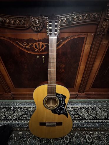 Akkordeonlar: Klassik gitara, Akai, Yeni, Ödənişli çatdırılma, Rayonlara çatdırılma