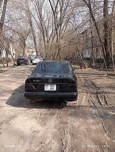 Mercedes-Benz: Mercedes-Benz E-Class: 1993 г., 2 л — 12