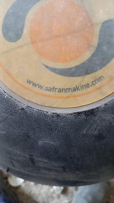 safran: Продаю 2 однодисковые для мытья ковров/поломоечные/шлифовальные машины — 2