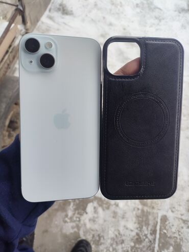 Apple iPhone: IPhone 15 Plus, Б/у, 128 ГБ, Белый, Защитное стекло, Чехол, 85 % — 10