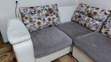 каркас дивана: Түсү - Саргыч боз, Колдонулган