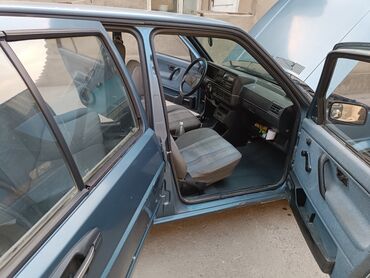 Volkswagen: Volkswagen Golf: 1989 г., 1.8 л, Механика, Бензин, Универсал — 3