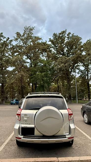 range rover 2012: Toyota RAV4: 2010 г., 2.5 л, Автомат, Бензин, Кроссовер — 3