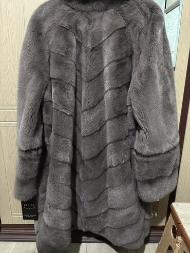 Kürklər: Solleciti (Made in Italy) qadın xəz palto - Material: təbii xəz — 1