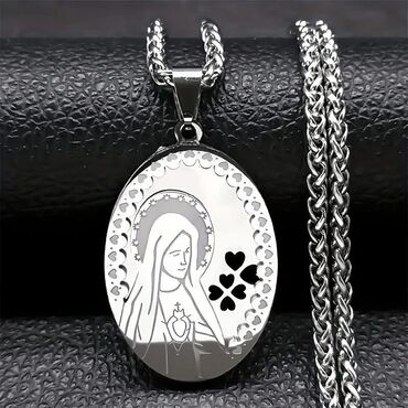 korset sa perjem: Pendant necklace