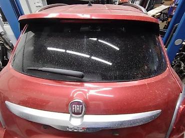 gume 14 col: Fiat 500x Cross staklo petih vrata zadnji kod boje 831. Fiat 500x — 2