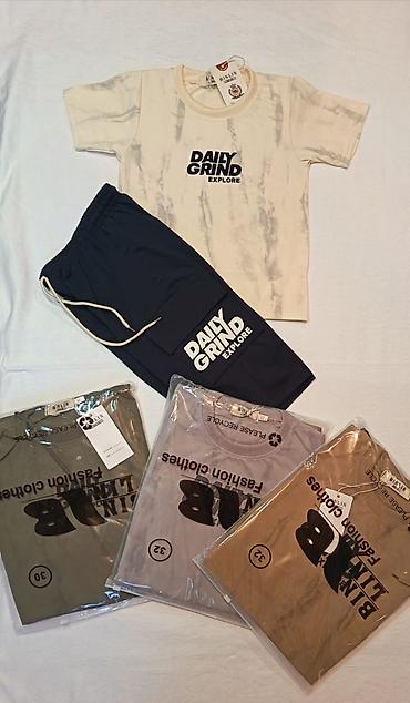 Dəstlər: Uşaq geyim dəstləri 1) Krem rəngli 2 hissəli dəst: - Qolsuz jilet — 7