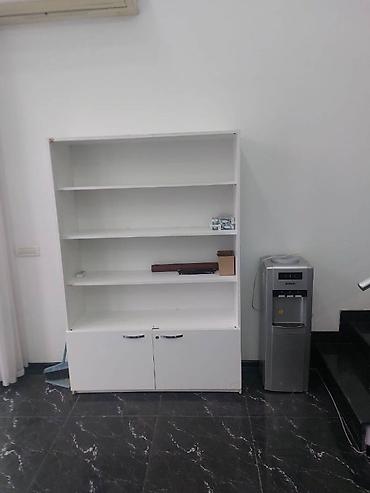 Salon masaları: İşlənmiş, Saş kəsimi üçün masa, Güzgülü -da lalafo.az — 3 Salon masaları: İşlənmiş, Saş kəsimi üçün masa, Güzgülü — 3