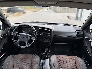 Volkswagen: Volkswagen Passat: 1994 г., 1.8 л, Механика, Бензин, Седан — 7