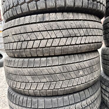 лабавой портер: Шины 205 / 65 / R 15, Зима, Б/у, Пара, Легковые, Япония, Bridgestone