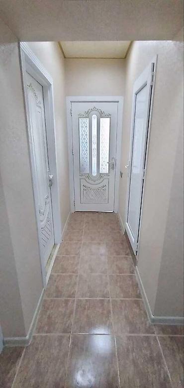 kohnə binalar: Bakı, 7-ci mikrorayon, 3 otaqlı, Köhnə tikili, m. Dərnəgül, 75 kv. m — 9