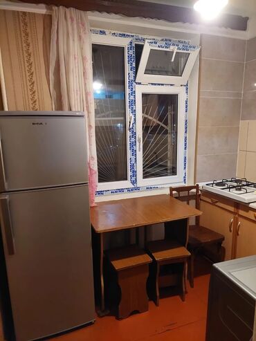 Uzunmüddətli kirayə mənzillər: Mənzil ev sahibindən kirayə verilir: Gənclik metrosu yaxınlığında — 4