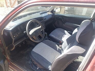 Volkswagen: Volkswagen Golf: 1.8 л, Механика, Бензин, Купе