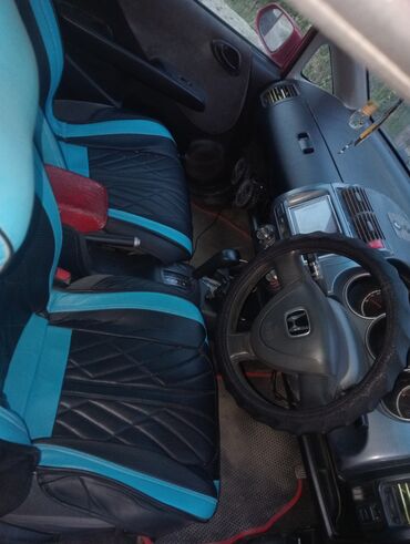 на опель вектра а: Honda Fit: 2001 г., 1.3 л, Автомат, Бензин, Универсал