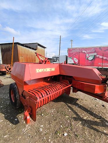 Другая сельхозтехника: Пресс-подбошик Киргизстан В отличном состоянии Вязальный вяжет. Нож — 8