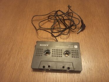 na gumu dzepovi: Adapter-kaseta za starije auto-kasetofone