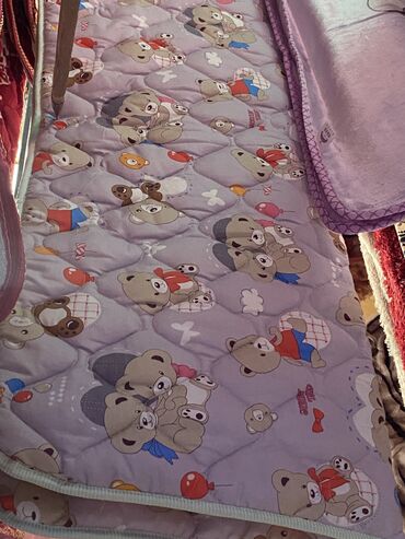 холофайбер in Кыргызстан | КУРТКИ: Продам детские одеяла для детсада. Цена 500 сом оптом есть 75 штук