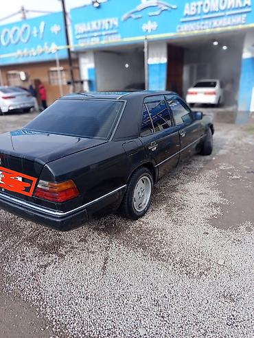 козырек 124: Mercedes-Benz W124: 1990 г., 2.3 л, Механика, Бензин, Седан — 2