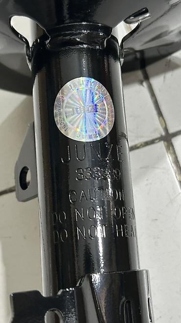 pirus: 333389 Toyota Prius 20 Ön Amortizator — Amortizator, amartizator — 6