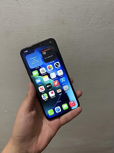 11 про 128: IPhone 11 Pro Max, 256 ГБ. Смартфон в темно-зелёном цвете. По — 2
