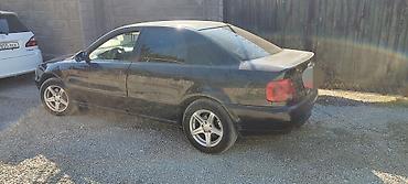 чанган электро: Audi A4: 1995 г., 1.8 л, Механика, Бензин, Седан — 2