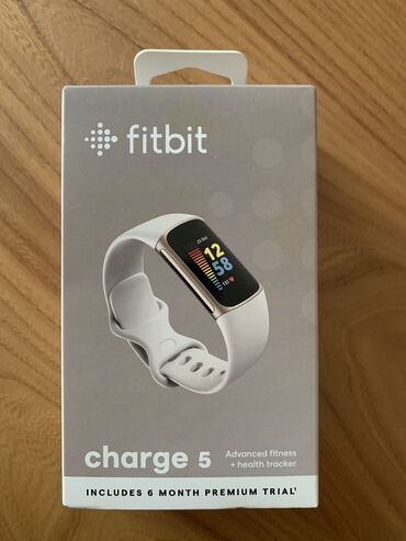 Наручные часы: Fitbit Charge 5